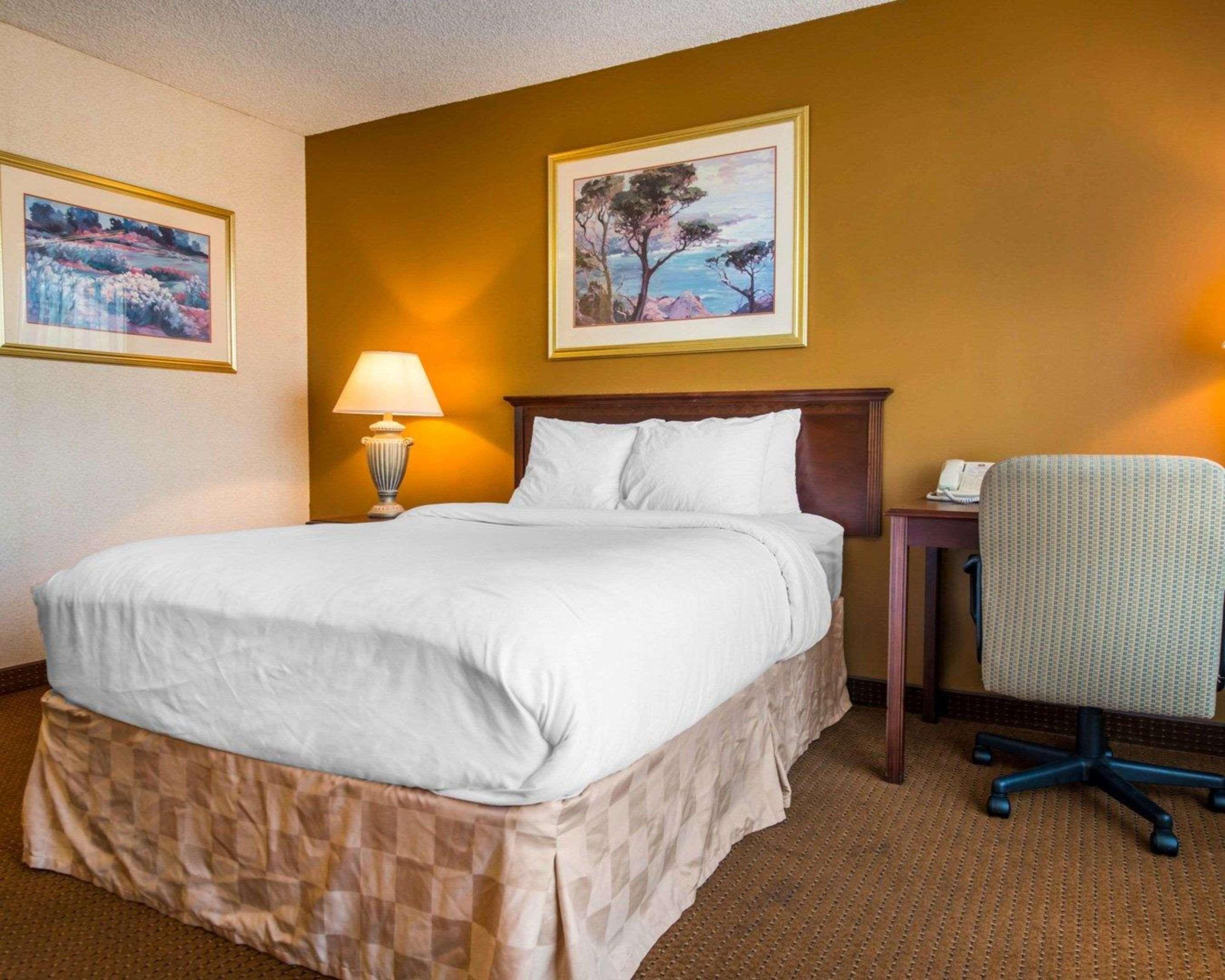 Clarion Inn And Events Center Pueblo North Exteriör bild